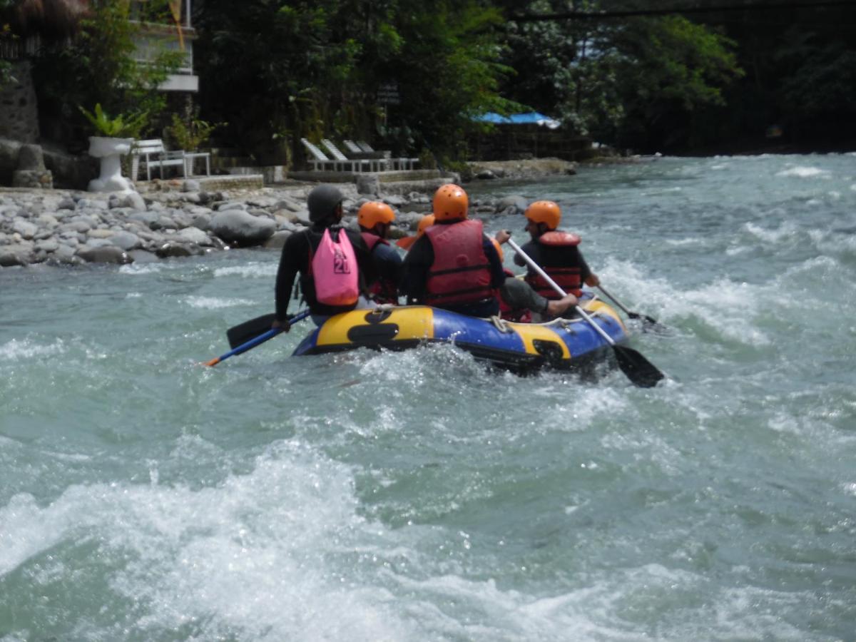 Ambow Homestay Jungle Trekking & Village Tour Букит-Лаванг Экстерьер фото