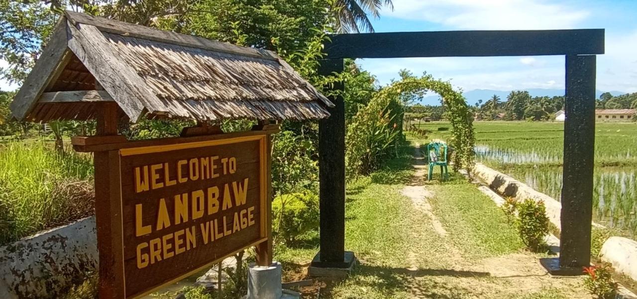 Ambow Homestay Jungle Trekking & Village Tour Букит-Лаванг Экстерьер фото