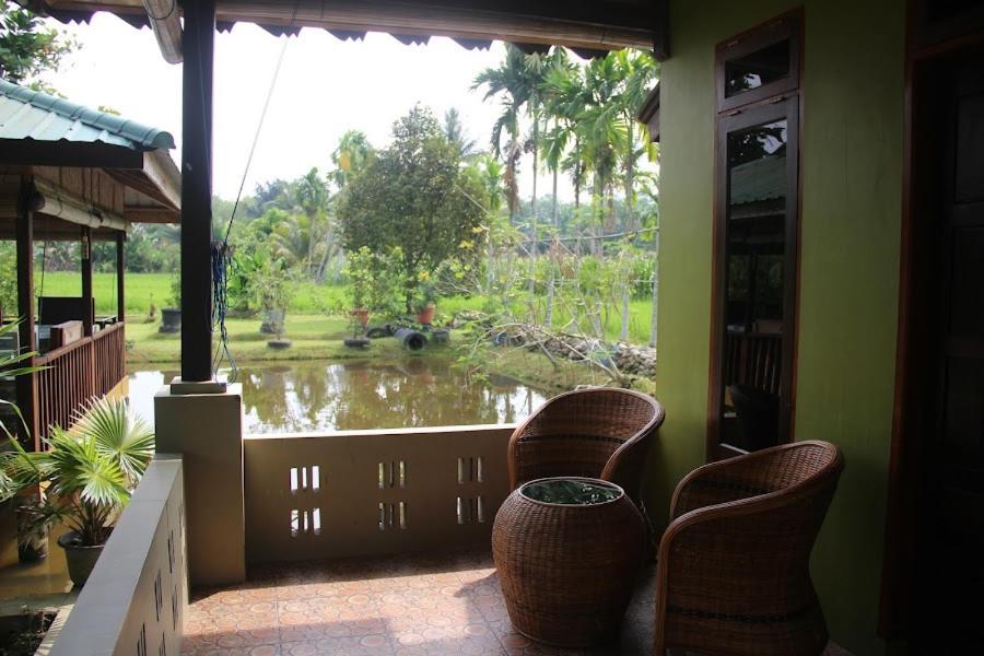 Ambow Homestay Jungle Trekking & Village Tour Букит-Лаванг Экстерьер фото
