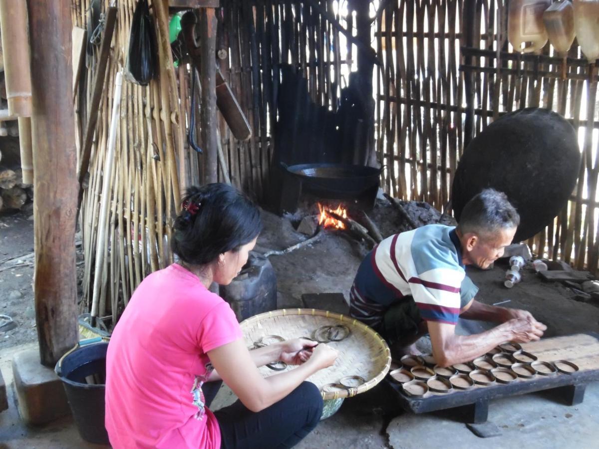 Ambow Homestay Jungle Trekking & Village Tour Букит-Лаванг Экстерьер фото