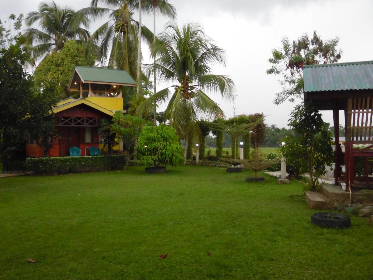 Ambow Homestay Jungle Trekking & Village Tour Букит-Лаванг Экстерьер фото