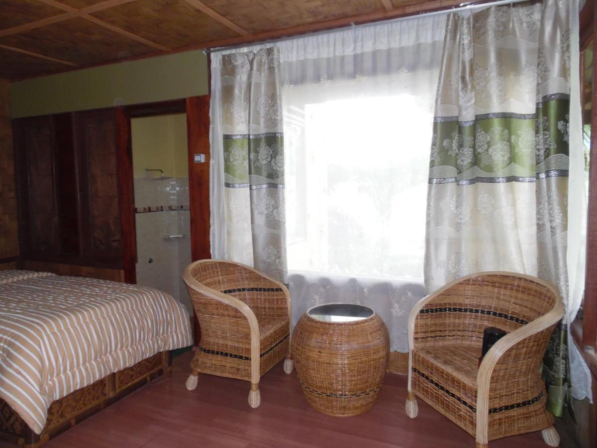 Ambow Homestay Jungle Trekking & Village Tour Букит-Лаванг Экстерьер фото